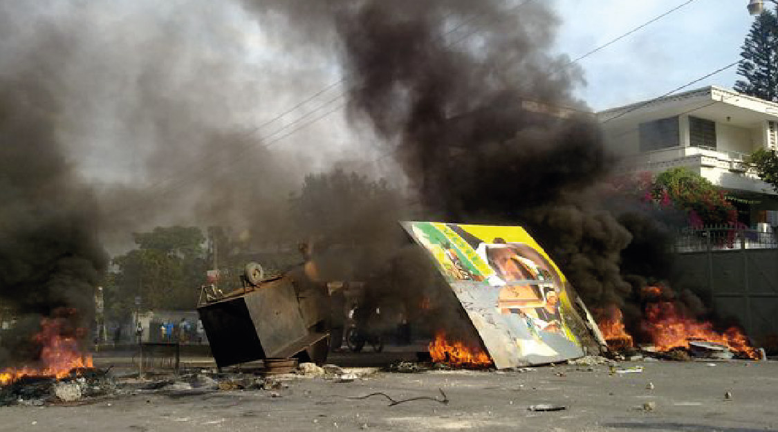 Portada Haití: Ataques a iglesias e instituciones